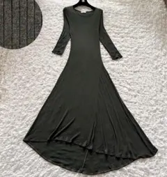 エジェリ Vネック花柄ワンピース kylie 膝丈 ストレッチ ブラック