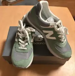 New Balance 574 グリーン/グレー スニーカー