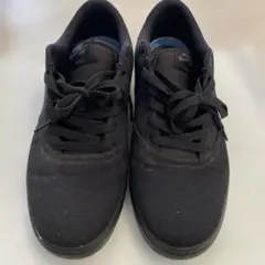 Nike ブラック スニーカー