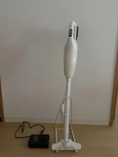 (ジャンク品 )HiKOKI ハンディクリーナー スタンド バッテリー充電器付きのサムネイル