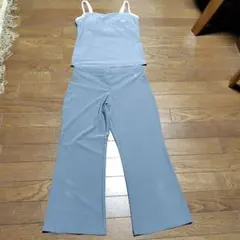 Nike ヨガウェア タンクトップとパンツセット