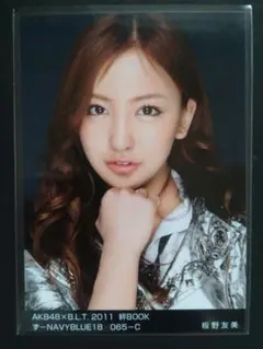 AKB48 B.L.T. 2011 板野友美 生写真 2枚セット 板野友美 AKB48 B.L.T. 2011 絆BOOK 生写真 | Mercari