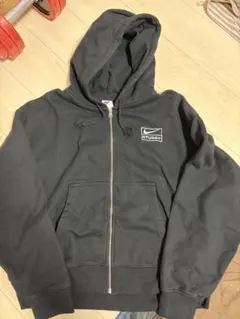 STUSSY×NIKE フルジップフリースパーカー