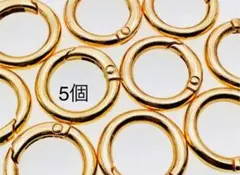 Item thumbnail for item 0b48a04f-d0f5-46a3-bdab-00cc74da562d