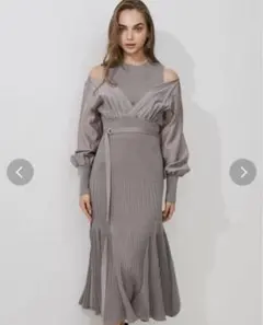 ロングスリーブ異素材ドッキングフレアニットワンピース