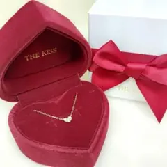 THE KISS　SV/シルバー PGカラー ラインストーン ハート　ネックレス