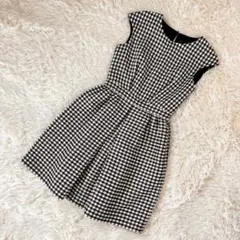美品！『ZARA』ザラ(XS)ノースリーブワンピース　ギンガムチェック　膝丈　黒