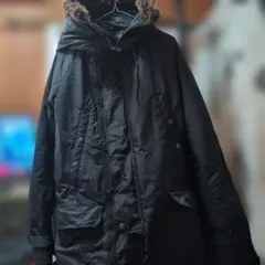 DKNY ブラックパーカー ファー付き 美品 使用感あまり無し