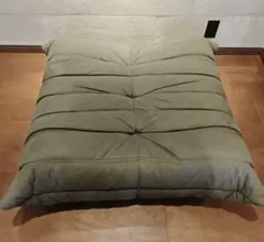 美品 ligne roset Togo オットマン カーキ ダークグレー パフのサムネイル
