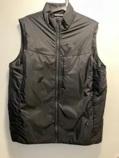 2026年最新】arc'teryx アークテリクス ベストの人気アイテム - メルカリ