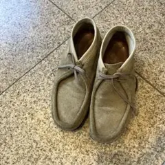 Clarks Wallabee ベージュ スエード チャッカブーツ