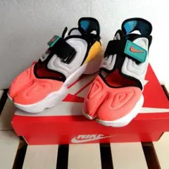 NIKE ウィメンズAQUA RIFT スニーカー