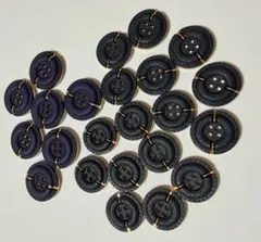 黒と紫の4つ穴ボタンセット　最後の在庫になります