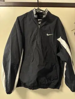 NIKEナイロンジャケット　プルオーバー　センターロゴ　ゆるだぼ　黒　2XL NIKEナイロンジャケット プルオーバー センターロゴ ゆるだぼ 黒 2XL