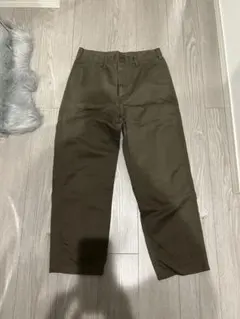 カーキパンツ チノパン