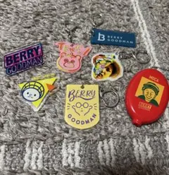 BERRY GOODMAN キーホルダーとバッジセットのサムネイル