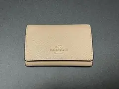 ア*ュ様 COACH ベージュ レザーキーケース