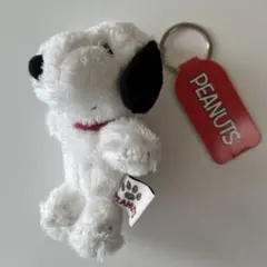 新品　スヌーピー ふわふわ　マスコット　ぬいぐるみ　キーリング　キーチェーン