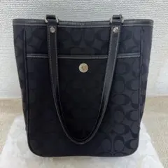 coach シグネチャー柄　ハンドバッグ