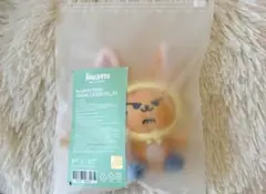 TXT プルバトゥ キーリング ファンチュン トゥバ お座り おすわり