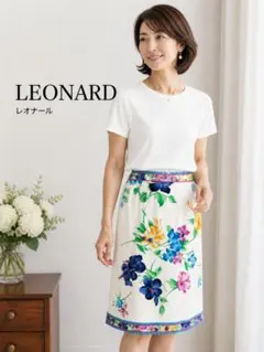 LEONARD レオナール フラワープリント タイトスカート Lのサムネイル