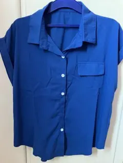 新品　シャツ