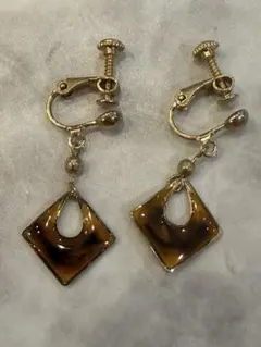 Item thumbnail for item 6649b2bb-2e03-4b04-a58c-432778496a2c