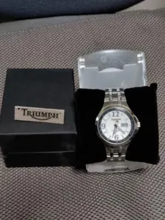 ★TRIUMPH トライアンフ腕時計クォーツステンレス10ATM★中古美品値下げのサムネイル