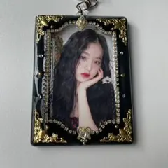 トレカキーホルダー　韓国　トレカ　レジン　デコ　硬質　ケース　トレカケース　e2