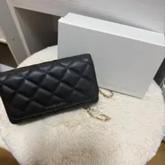 CHARLES & KEITH キルティング チェーンショルダーバッグのサムネイル