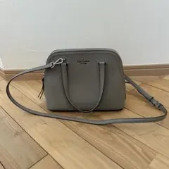 ケイトスペード ショルダーバッグ 斜めがけ ロゴ型押し レザー 