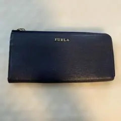 美品　FURLA 長財布 ネイビー