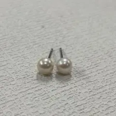 伊勢志摩英虞湾産あこや真珠 4.2 4.3mm パールピアス - メルカリ