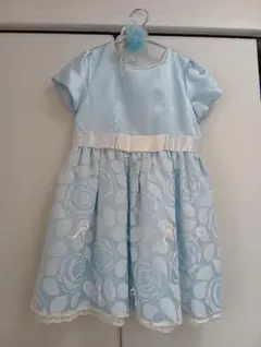 ワンピース　コサージュ付 　入学式や音楽会に