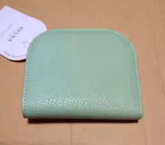 田中里奈　二つ折り財布☆