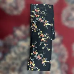 黒色花柄小紋着物