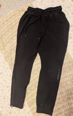 インザペイント スウェットパンツ