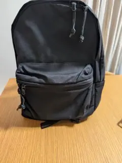 Y's　ワイズ　ミニバッグパック　リュック　美品タグあり