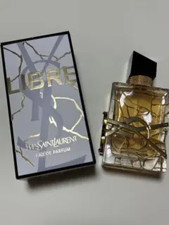 イヴ・サンローラン リブレ オーデパルファム コレクター 50ml 限定ボトルのサムネイル