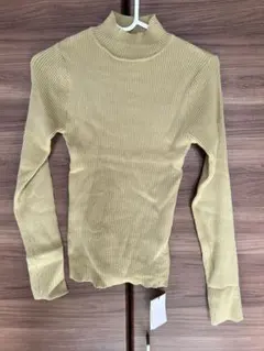 グレイル　タートルネック