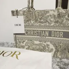 《箱付き》Dior Book Tote ディオールブックトートバッグ ミディアム