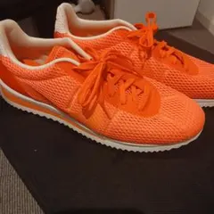 NIKE スニーカー メンズ オレンジ
