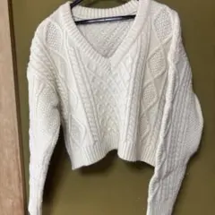 アイボリー 肉厚　ケーブルニットセーター 長袖