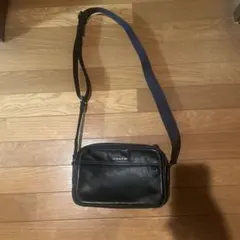美品】コーチ C4148 グラハム クロスボディ ショルダーバッグ 色