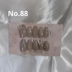 ネイルチップオーダー　ワンホン　蝶々ネイル　韓国　ガーリー　ラメ　白　フラッシュ