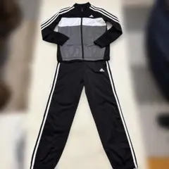 adidas ジャージ上下　黒/グレー 140