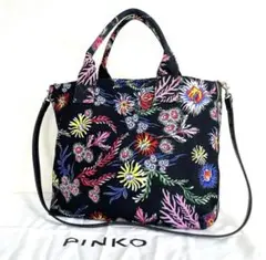 美品 PINKO ピンク 大容量 大きなトートバッグ ショルダー 花柄 ブラックのサムネイル