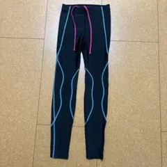 極美品　ワコールCWX　レディース　スポーツタイツ VCY-109 Mサイズ