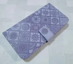 iPhone7Plus/8Plus 手帳型 ケース 浮き彫り調 アラベスク 紫色