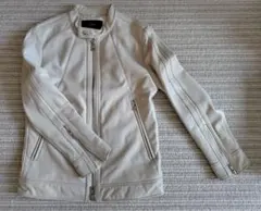 ［美品/中古品］AKMラムレザーシングルライダース アイボリー XLsizeのサムネイル